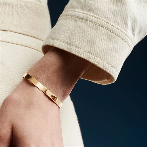 hermes kelly gold bracelet|Hermes gold bracelet buckle.